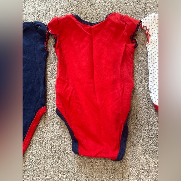 St. Louis Cardinals Onesies 6-9 Months - Picture 6 of 8